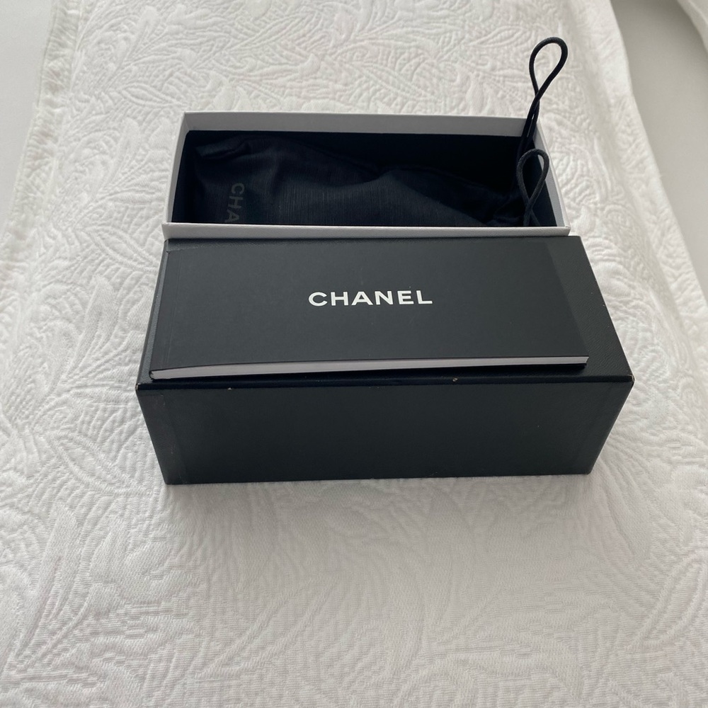 CHANEL Black Sunglasses
